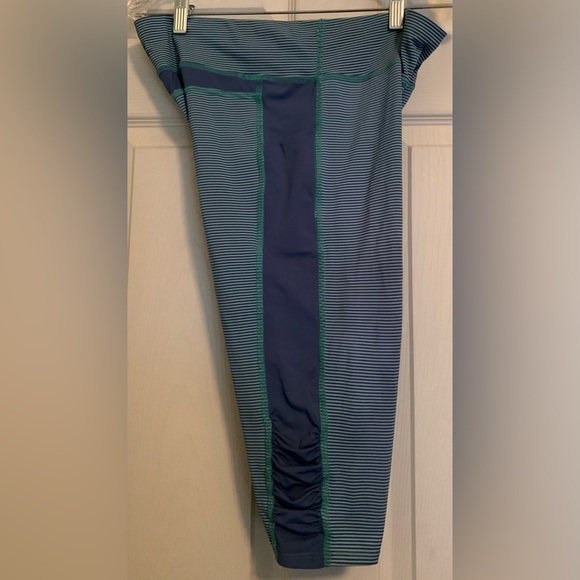 Carve Designs UPF Protection Capris Swim Yoga - Picture 5 of 9